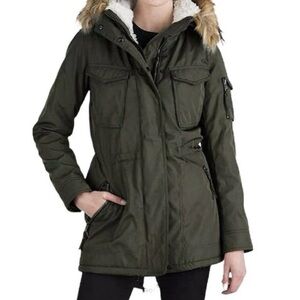 S13 New York • Sherpa Lined Anorak Jacket Fur Hood in Dark Green